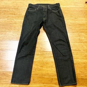 Levi's 501 Button Fly Straight Leg Dark Wash Blue Jeans. 33 waist X 32 inseam.